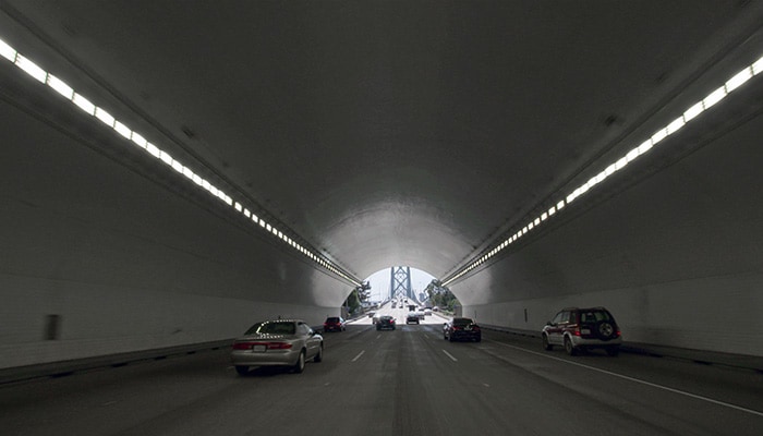holophane-case-studies-bay-bridge-tunnel