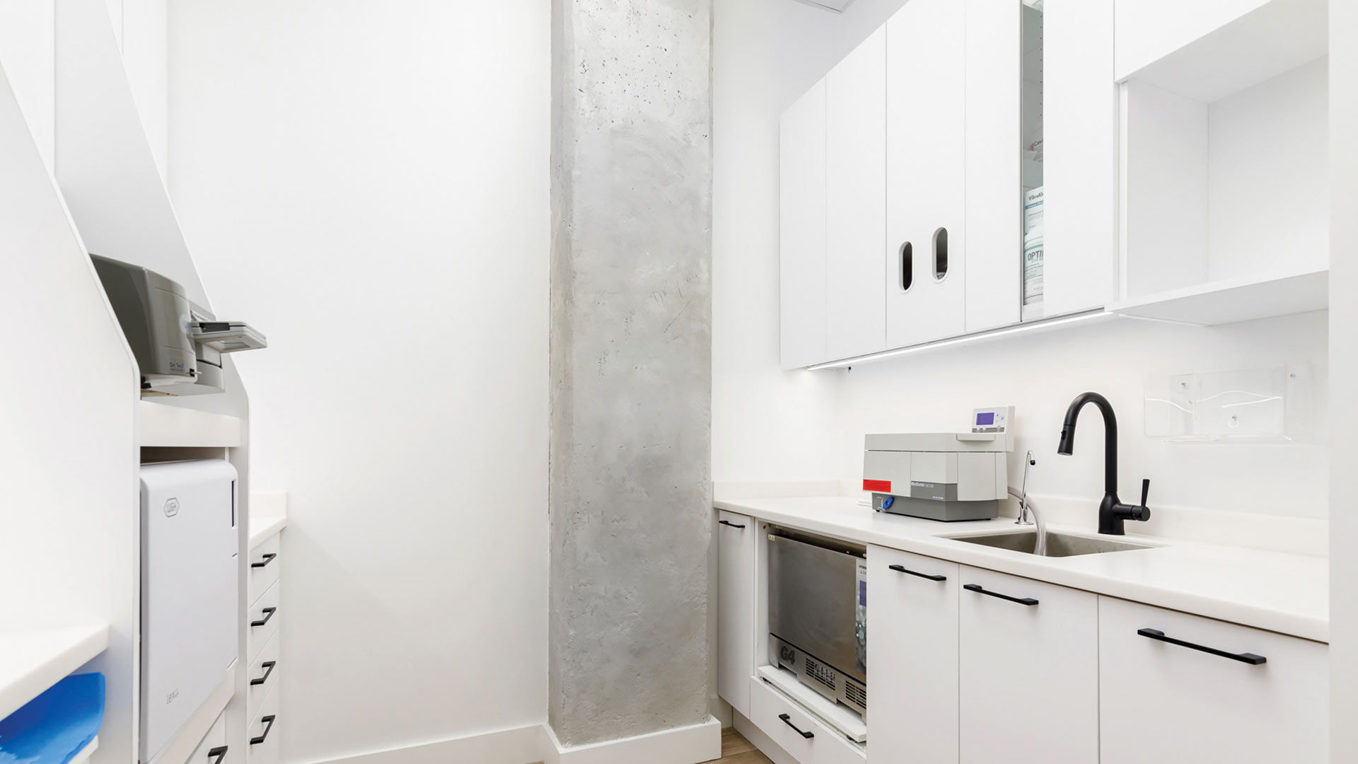 photo-gallery-commercial-office-dent-leslieville-dental-clinic-15