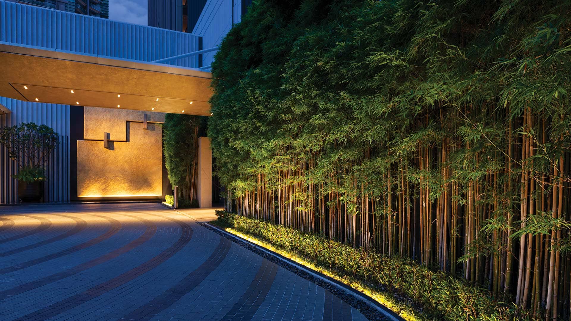 photo-gallery-hospitality-entertainment-four-seasons-hotel-bangkok-chao-phraya-river-12