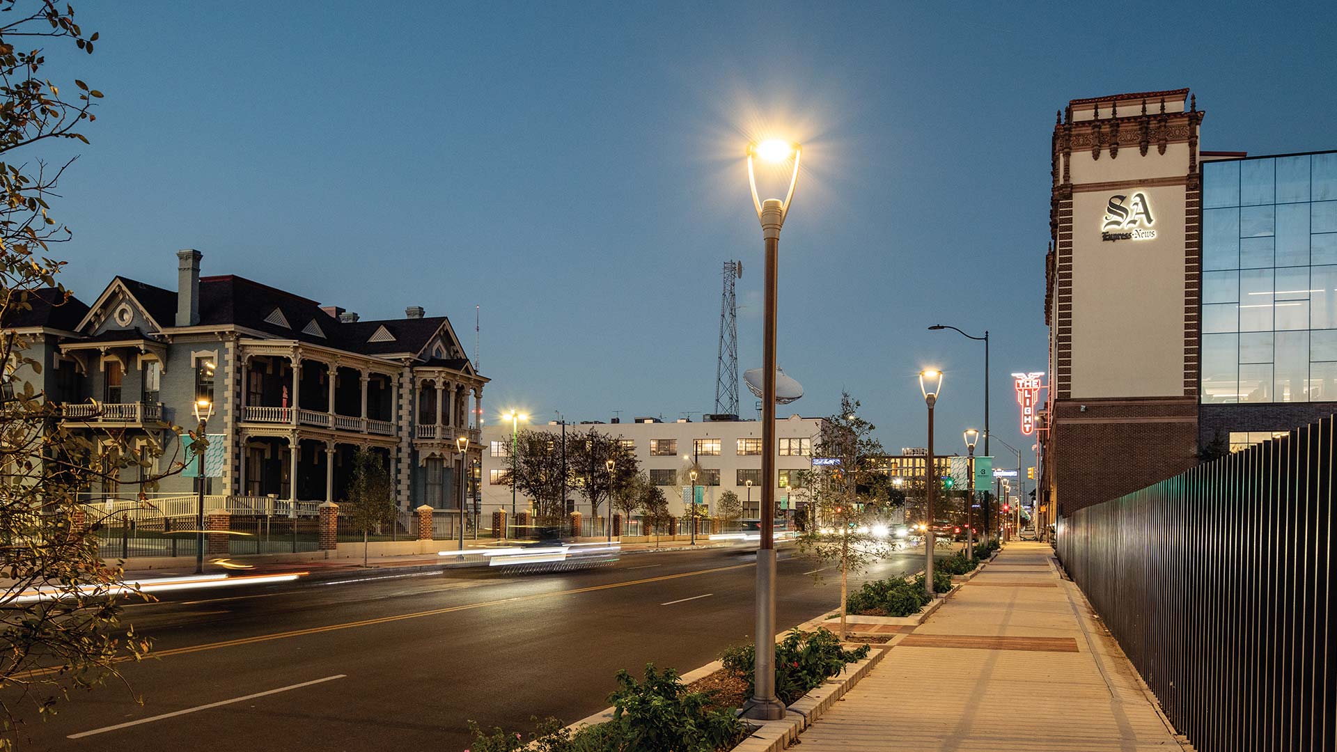 photo-gallery-outdoor-lower-broadway-san-antonio-tx-02