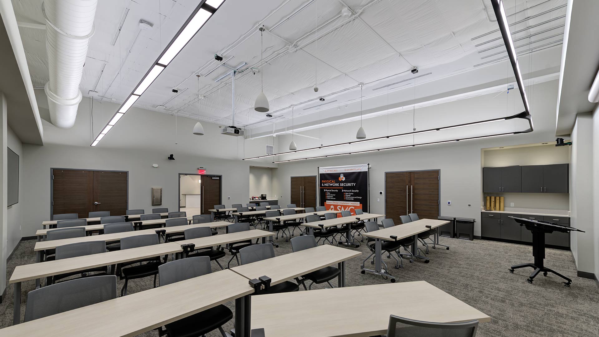 photo-gallery-commercial-office-smc-electric-17