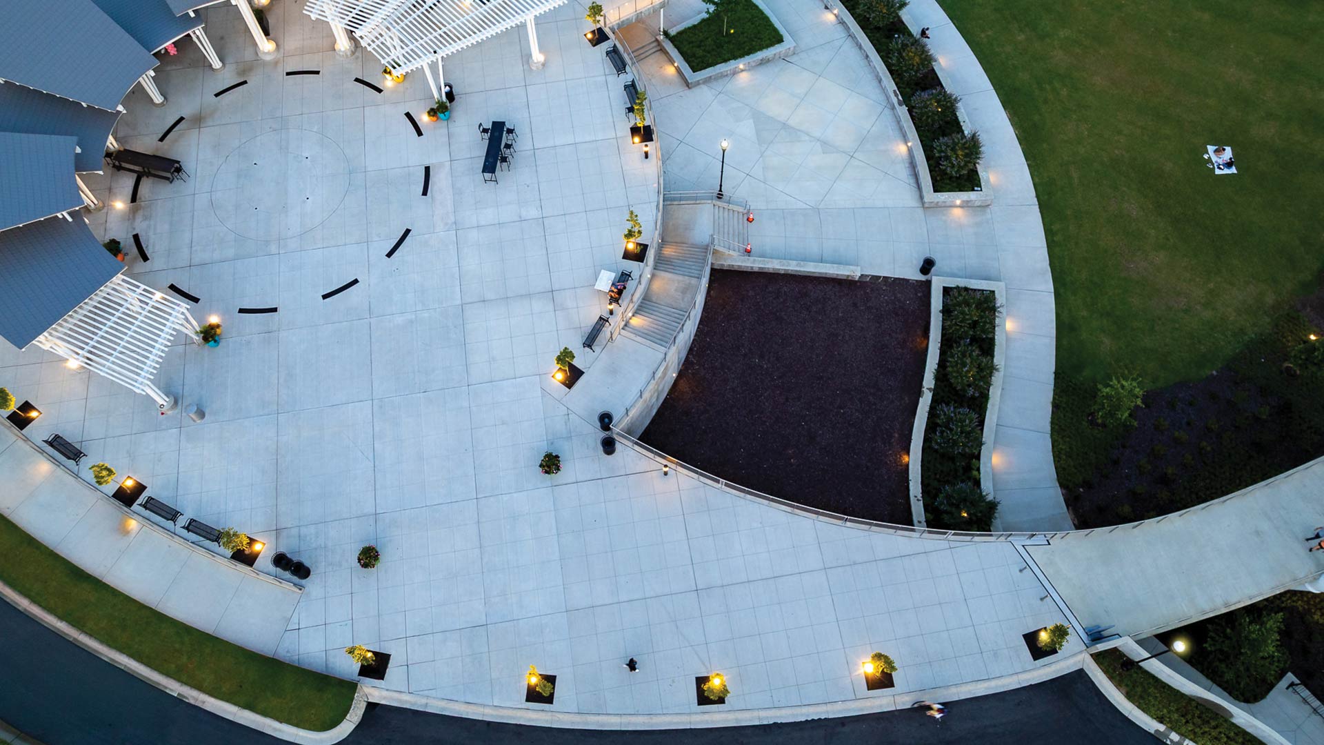 photo-gallery-outdoor-town-center-of-suwanee-01