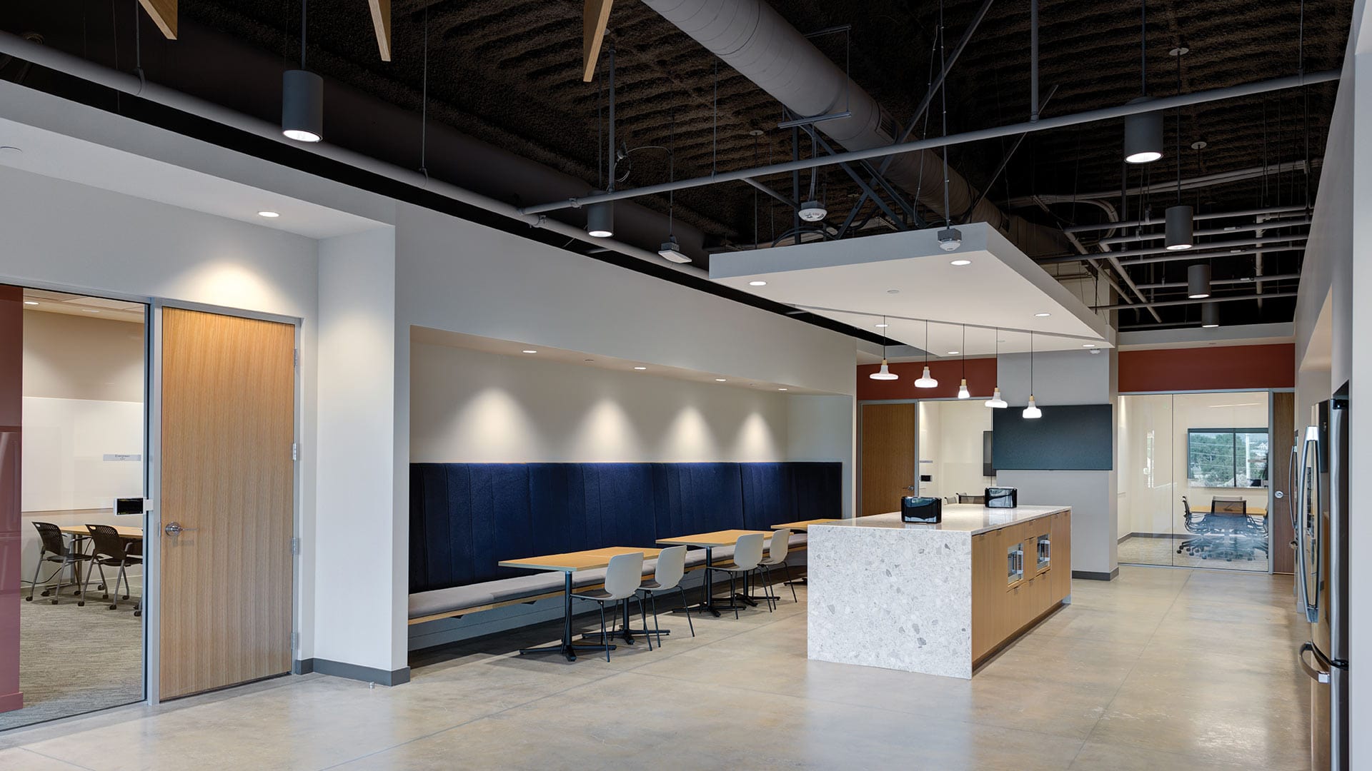 photo-gallery-commercial-office-zions-bancorporation-technology-center-13